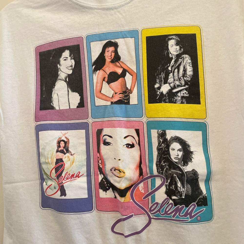 Selena graphic Tee